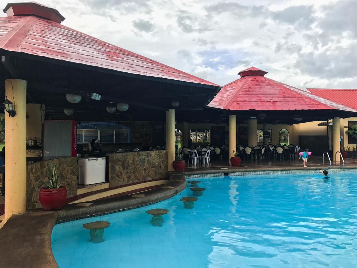 Subic Waterfront Resort And Hotel Eksteriør billede