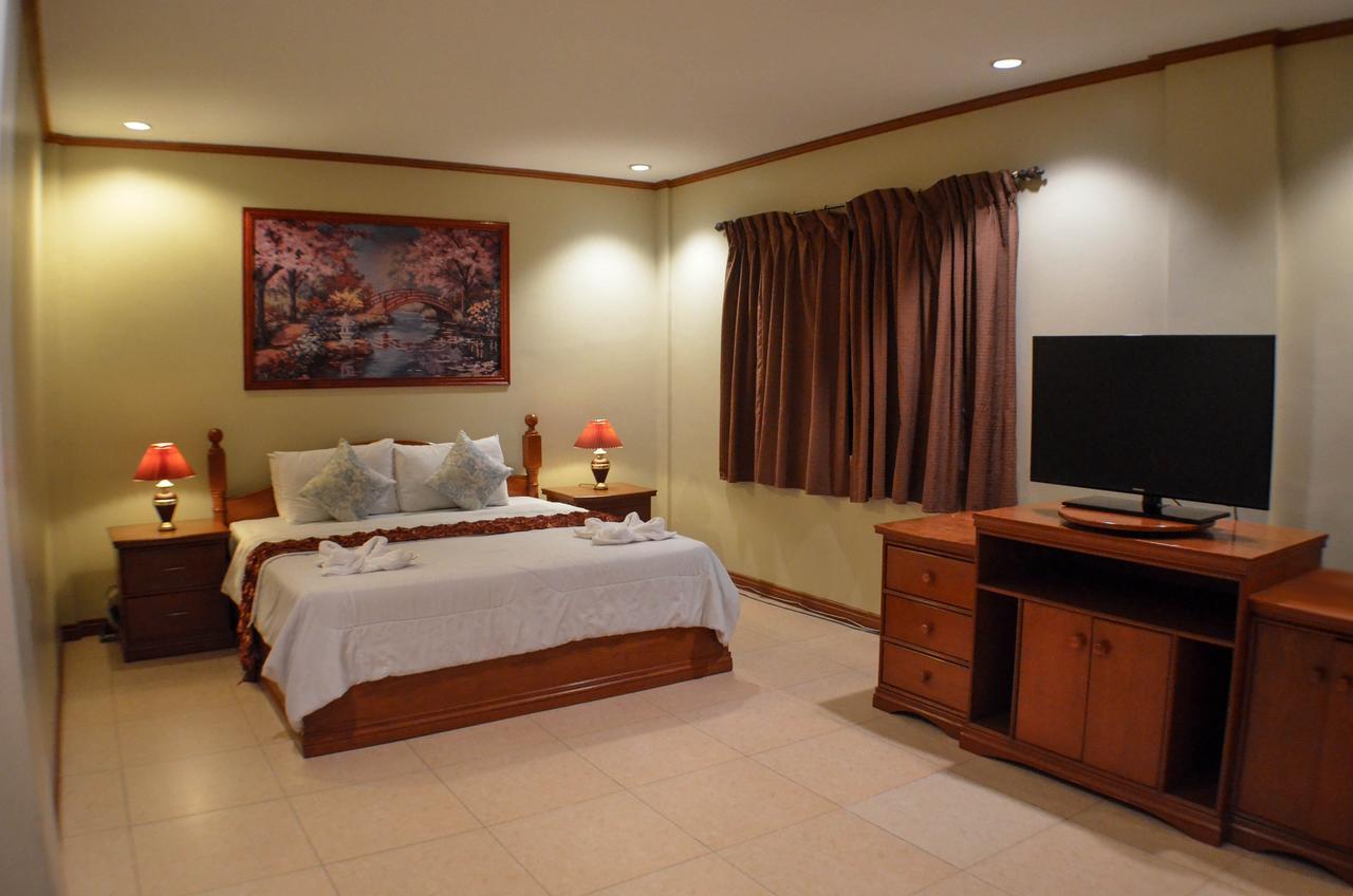 Subic Waterfront Resort And Hotel Eksteriør billede