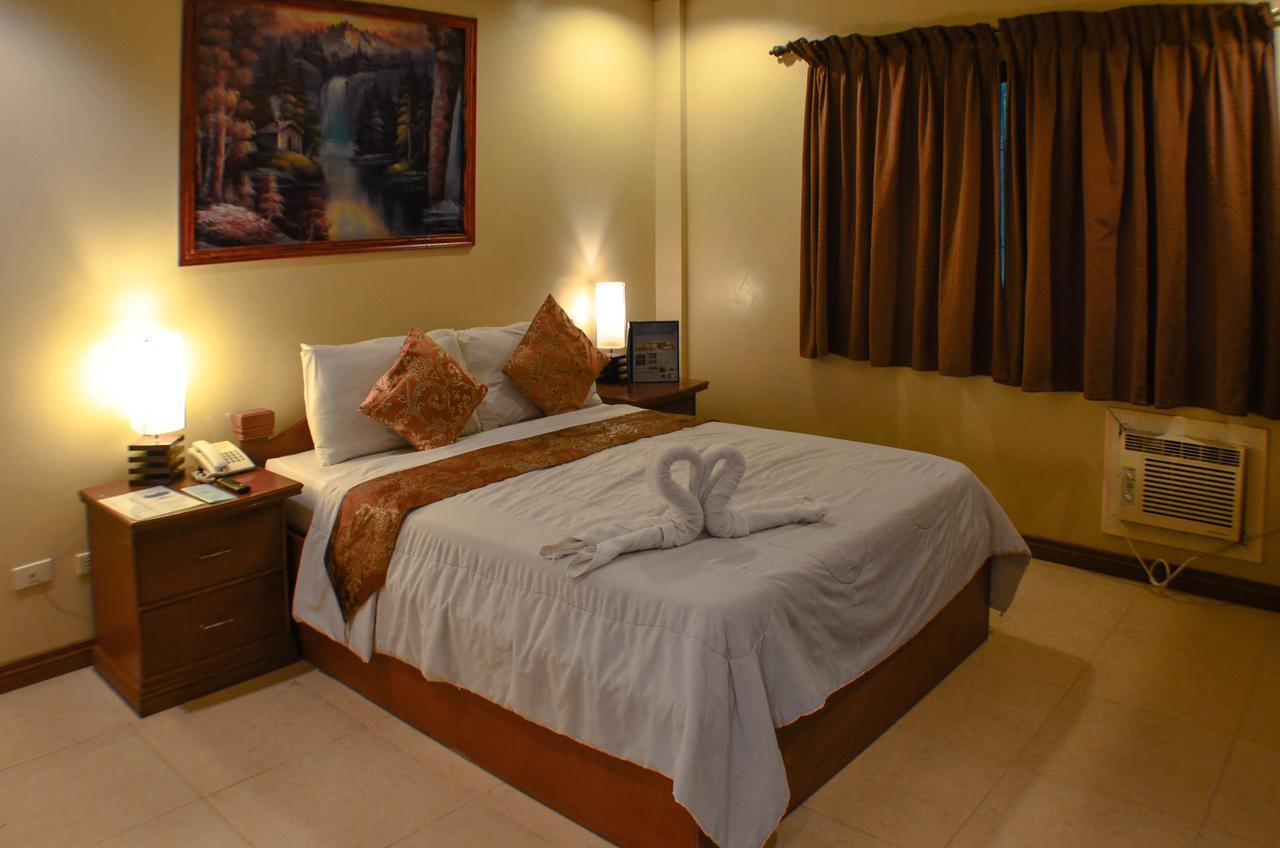 Subic Waterfront Resort And Hotel Eksteriør billede