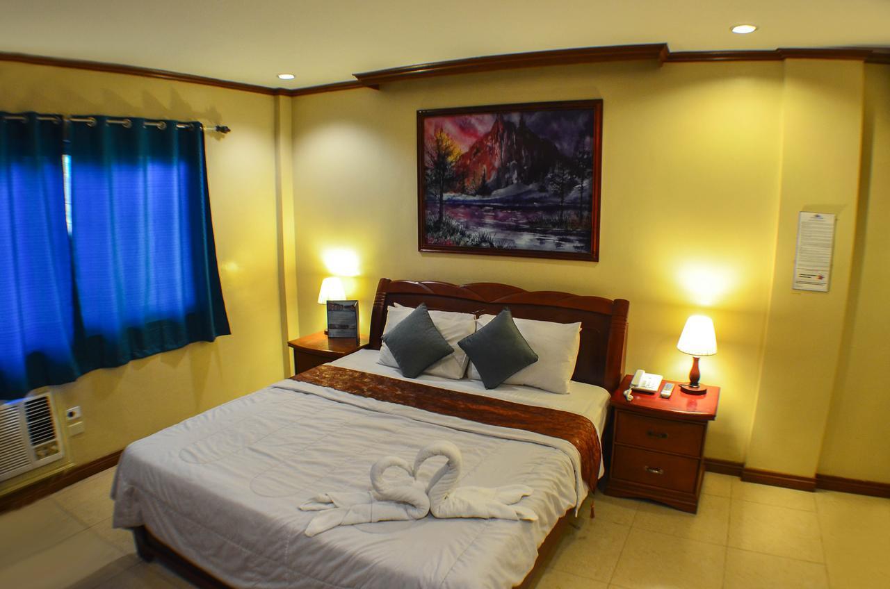 Subic Waterfront Resort And Hotel Eksteriør billede
